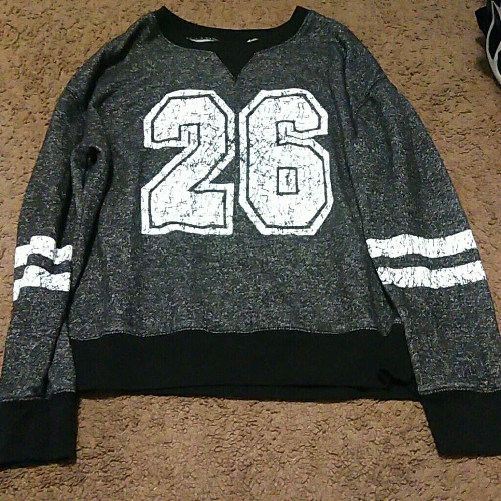 Sweatshirt